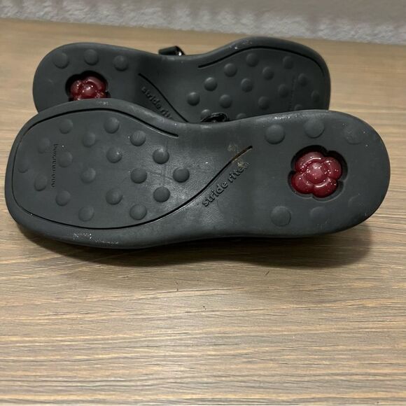 Stride Rite Black Leather Mckenzie mary jane Slip on Velcro shoe 10.5 - Picture 8 of 8